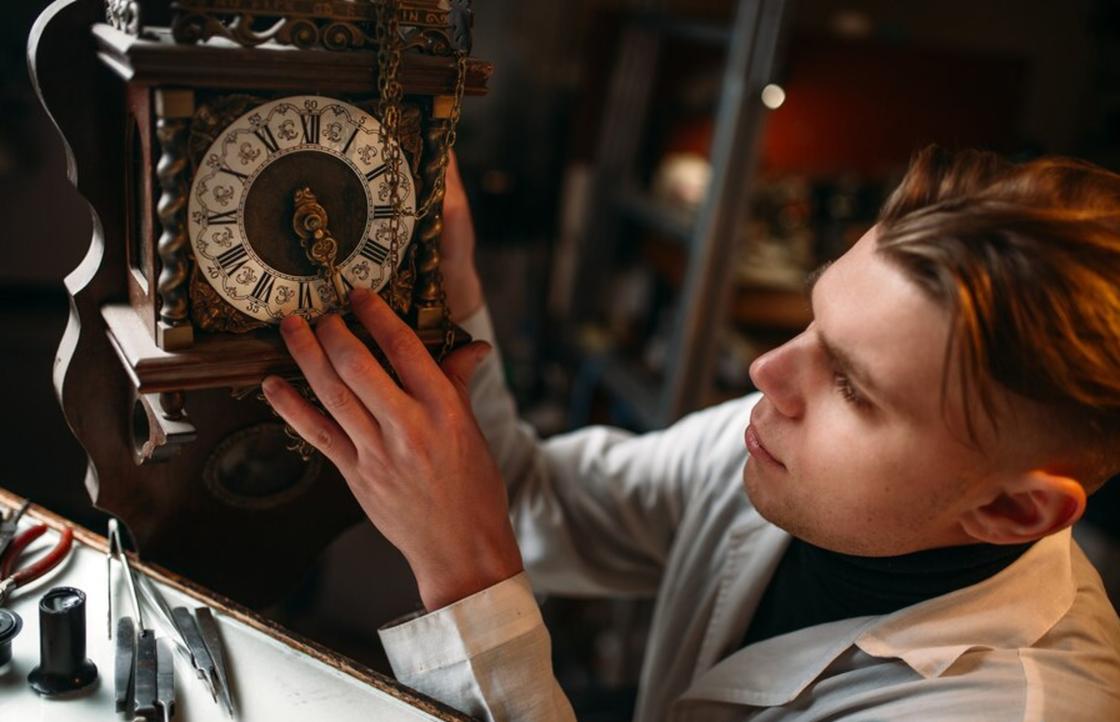 Становятся магнитом для демонов и злых духов