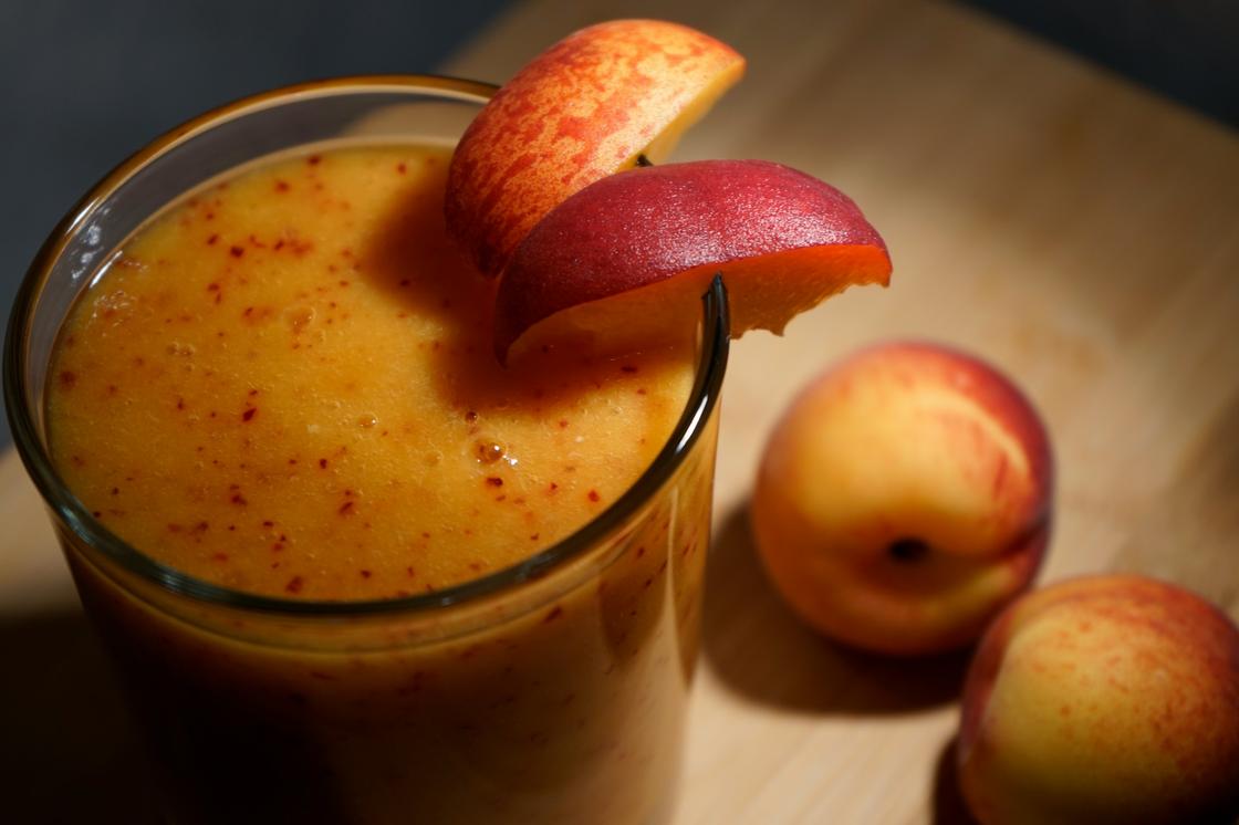 Персики: польза и вред фруктов в питании и сезонных диетах Как есть персики