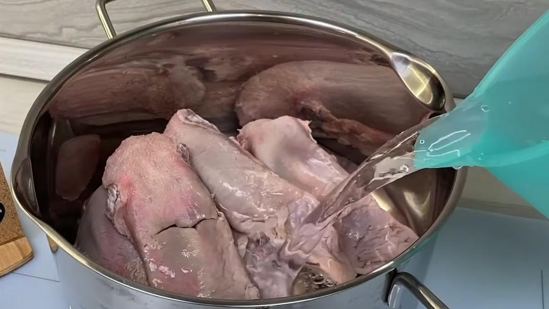 Узнайте как выбрать свиной язык и приготовить его мягким и вкусным без сложностей Как выбрать свиной язык