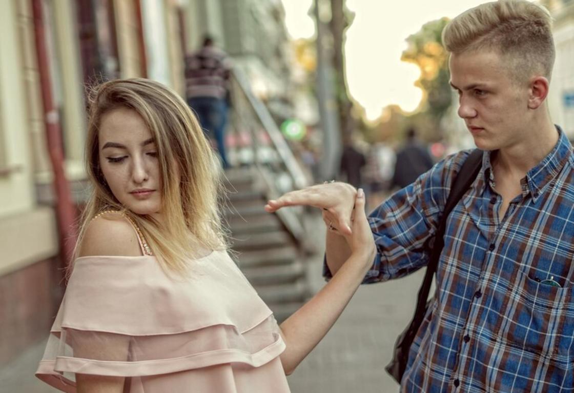 Сны о тюрьме: символика изоляции и освобождения от внутренних страхов Сонник Миллера