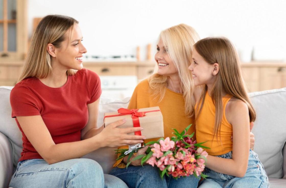 Узнайте что май 2025 приносит китайским знакам согласно прогнозу астролога Пунита Панди Коза