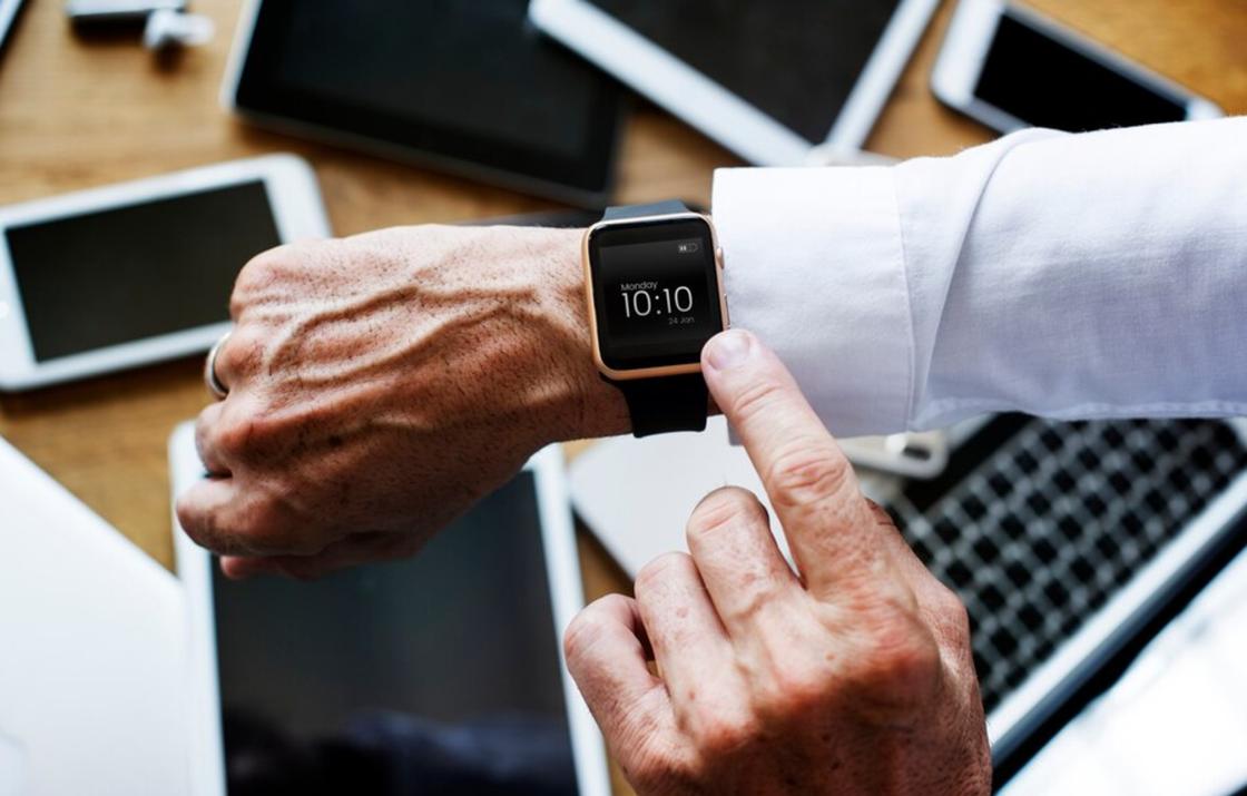 Заметить повторяющиеся числа на часах