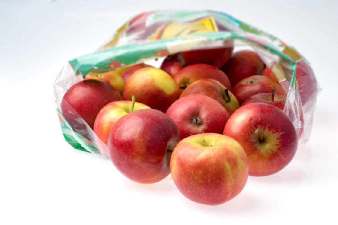 В полиэтиленовых пакетах