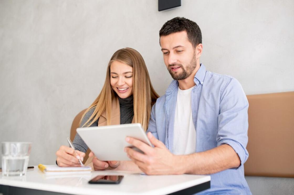 Острые предметы в подарок молодоженам — к ссорам