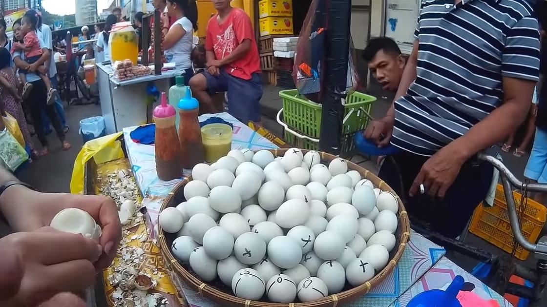 К какой кухне относится блюдо балют?