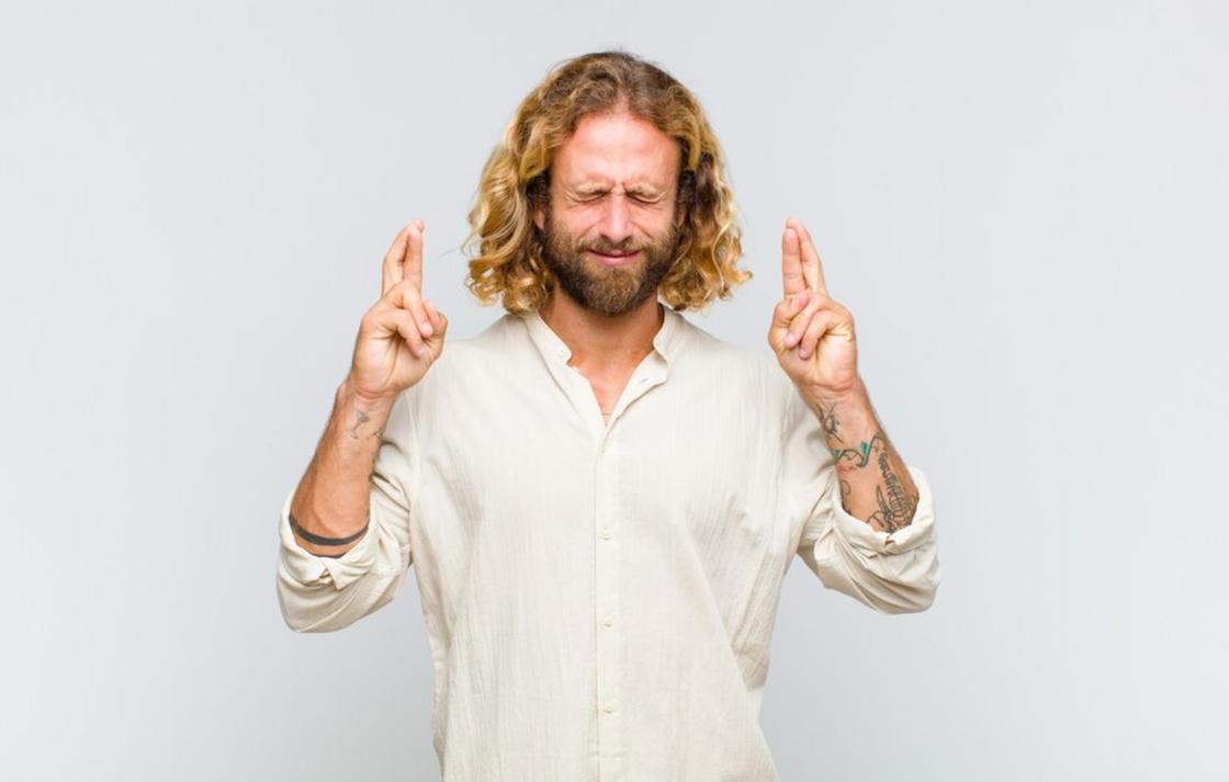 Скрестить пальцы на удачу