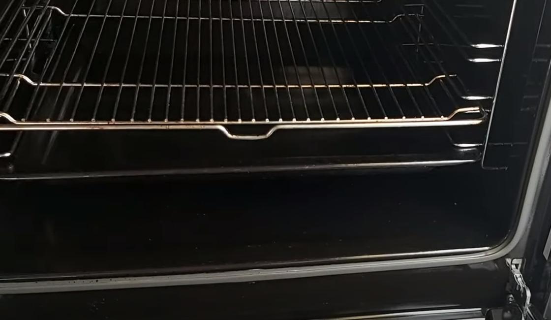 Вымойте духовой шкаф