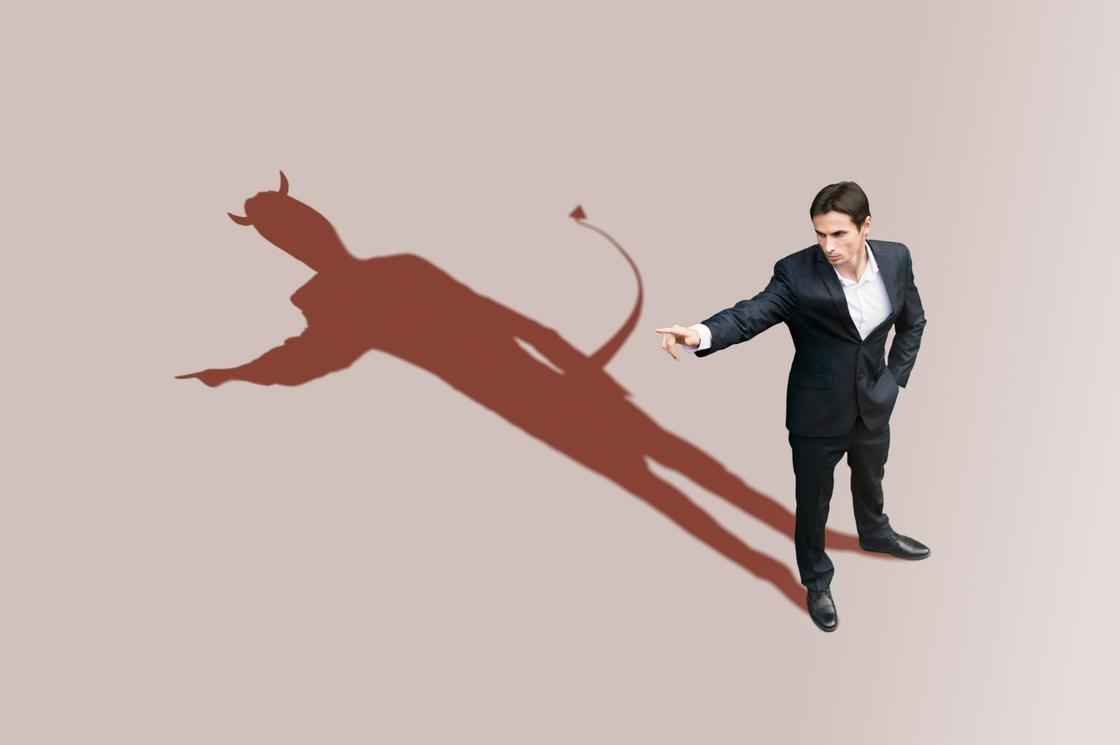 Энергетические вампиры: как защититься и сохранить личные ресурсы Топ-5 зодиакальных знаков-вампиров