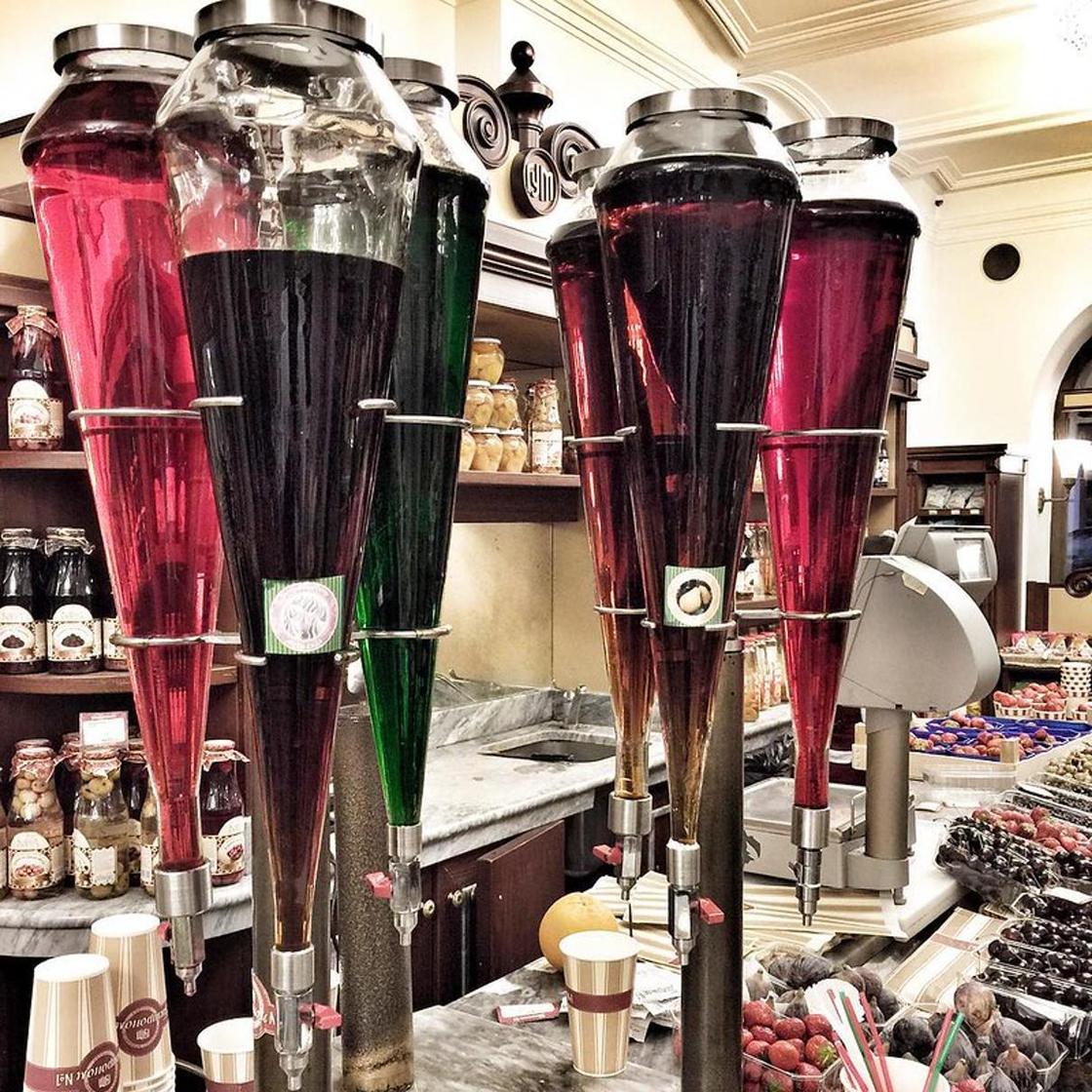 Газированные напитки: лимонад, «Буратино», крем-сода