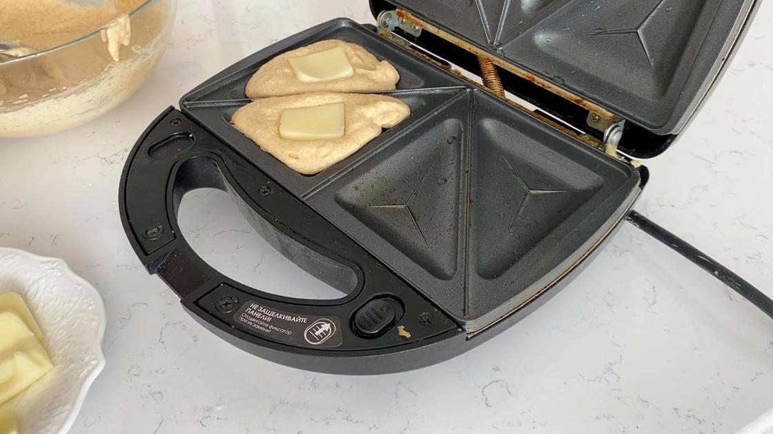 Полезные завтраки: лучшие утренние блюда от Гульжаннат Нурушевой Овсяные оладьи с сыром