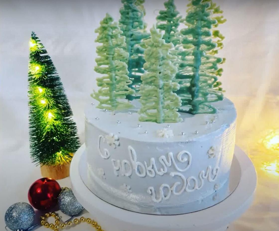 Новогодний торт создаем праздничные идеи для эффектного угощения Украшение шоколадом