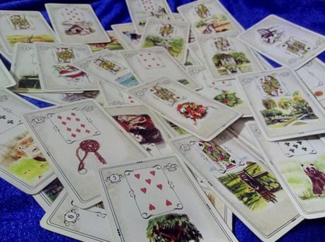 В чем особенности гадания Ленорман?