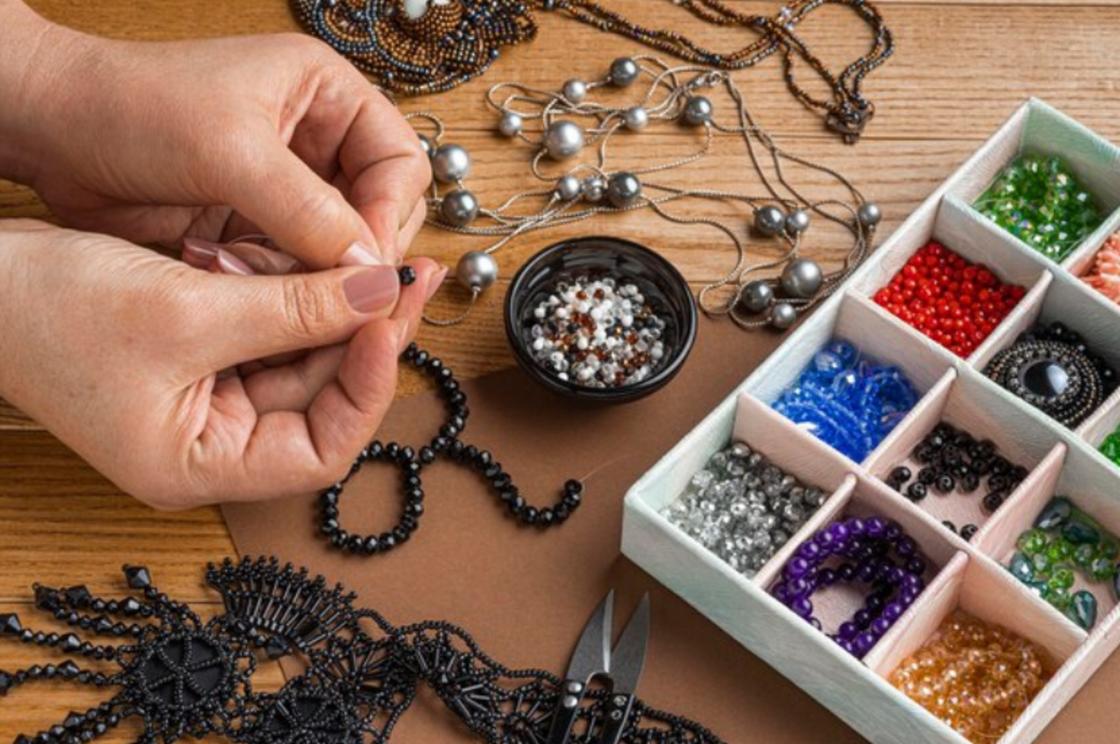 Четки: духовный символ стиль или мистический оберег? Виды четок, из каких материалов их делают