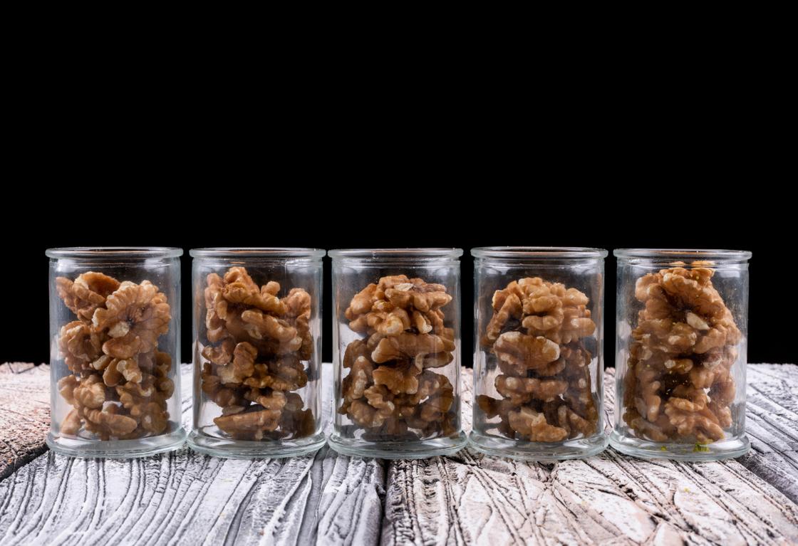 Почему орехи замачивают