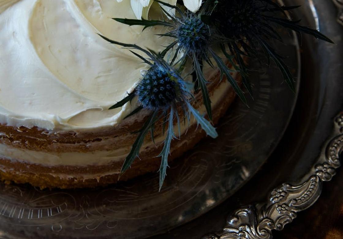 Как испечь пышный бисквит: советы по температуре и времени выпечки Почему садится бисквит после выпечки?