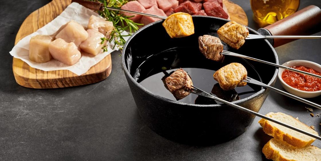 Фондю: как приготовить сырный соус дома за несколько шагов Мясное фондю