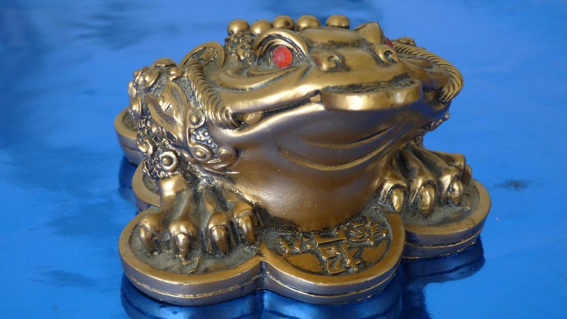 Денежные приметы: традиции и действия для привлечения богатства Приметы на привлечение денег в дом