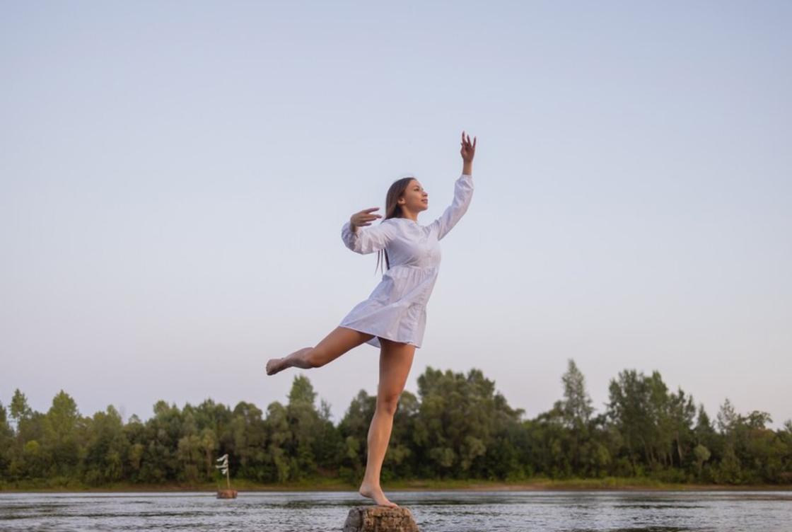 Как воздушный тригон формирует мышление и почему эти знаки создают собственные правила Водолей