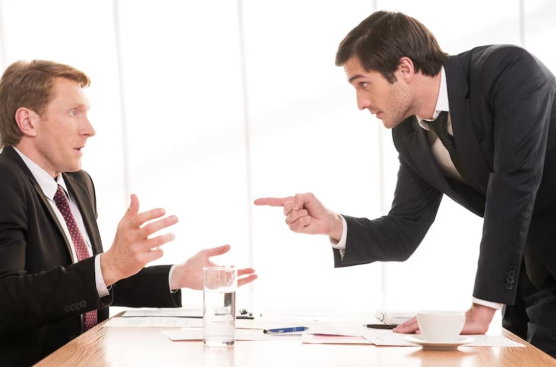 Падающий самолёт: страхи и стремление к контролю над жизнью Исламский сонник