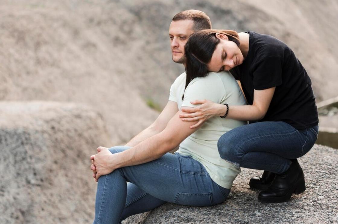 Карма и отношения: как прежние жизни влияют на выбор партнёров Кармическую связь трудно разорвать