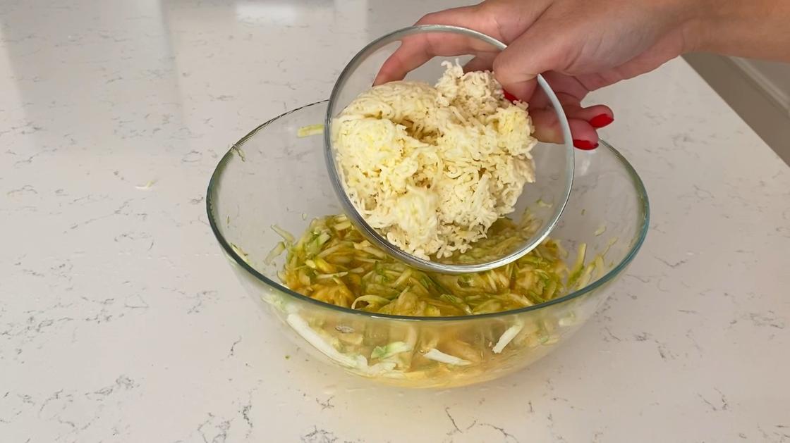 Полезные завтраки: лучшие утренние блюда от Гульжаннат Нурушевой Кабачковые оладьи