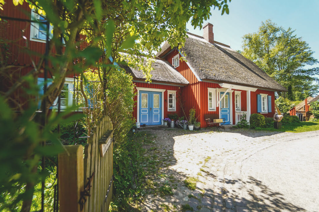 Ahrenshoop-Alte-Muehle-Haus
