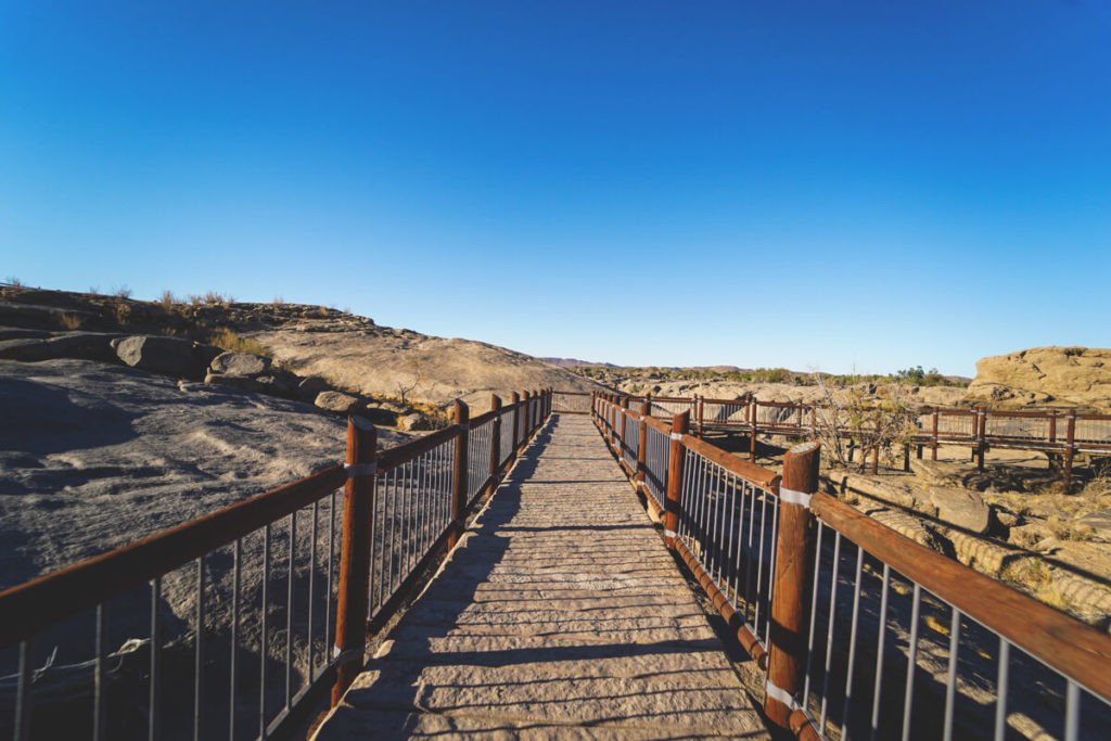 Augrabies-Falls-National-Park-Holzsteg-Suedafrika