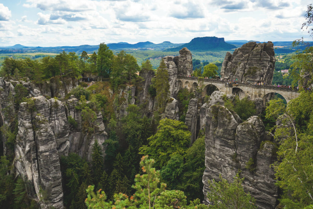 Bastei-Basteibruecke-Ferdinandaussicht