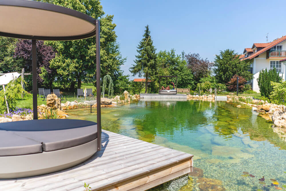 Biotop-Naturpool-ortners-resort