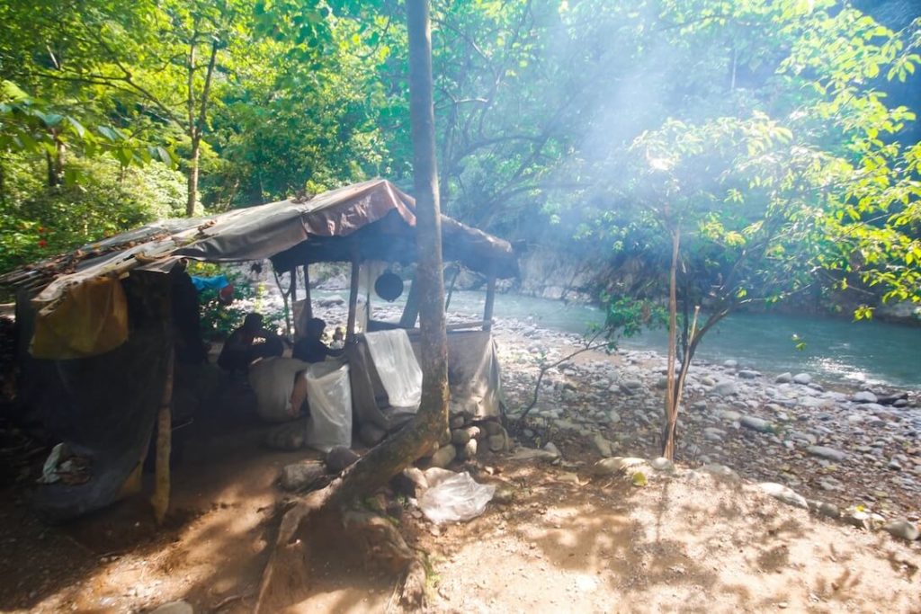 Bukit-Lawang-Regenwald-Dschungel-Camp-Sumatra-Indonesien