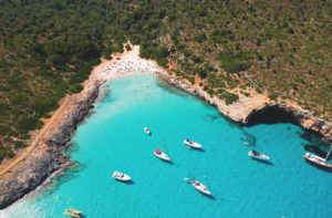 Cala-varques-mallorca-strand-bucht-drohnenaufnahme