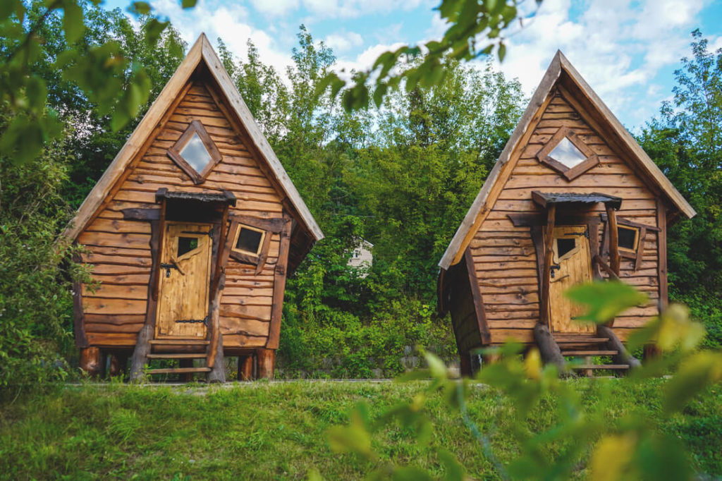 Camping-in-der-saechsischen-schweiz-huette-koenigstein