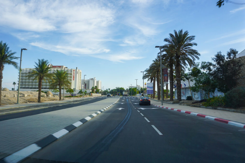 En-Bokek-Zentrum-Totes-Meer-Badeort-Israel