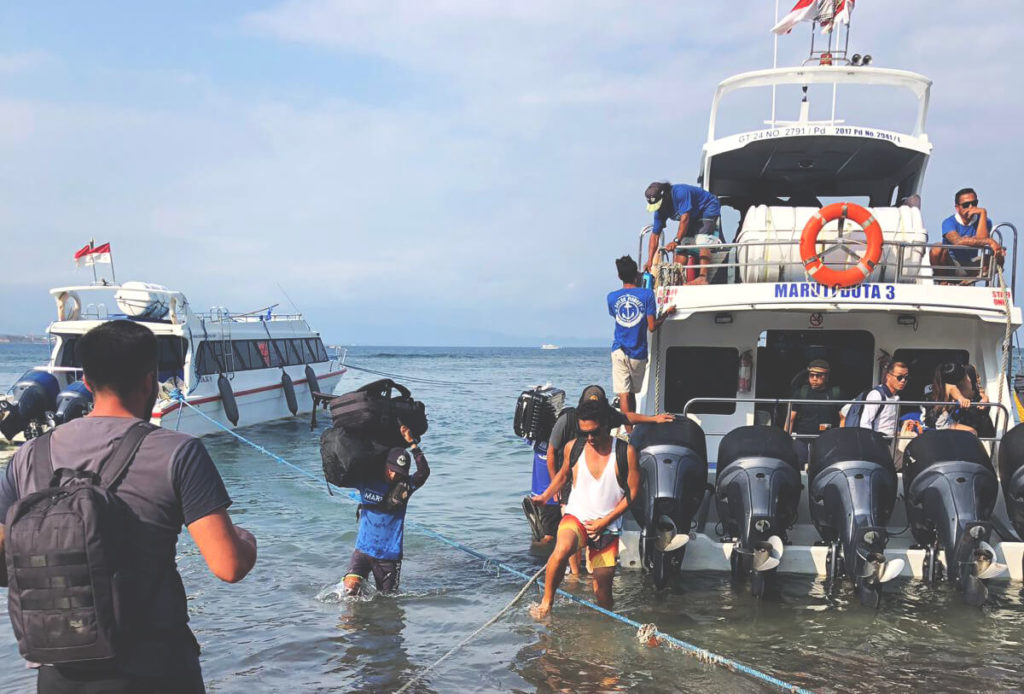 Faehre-Nusa-Penida-Transport-Boot