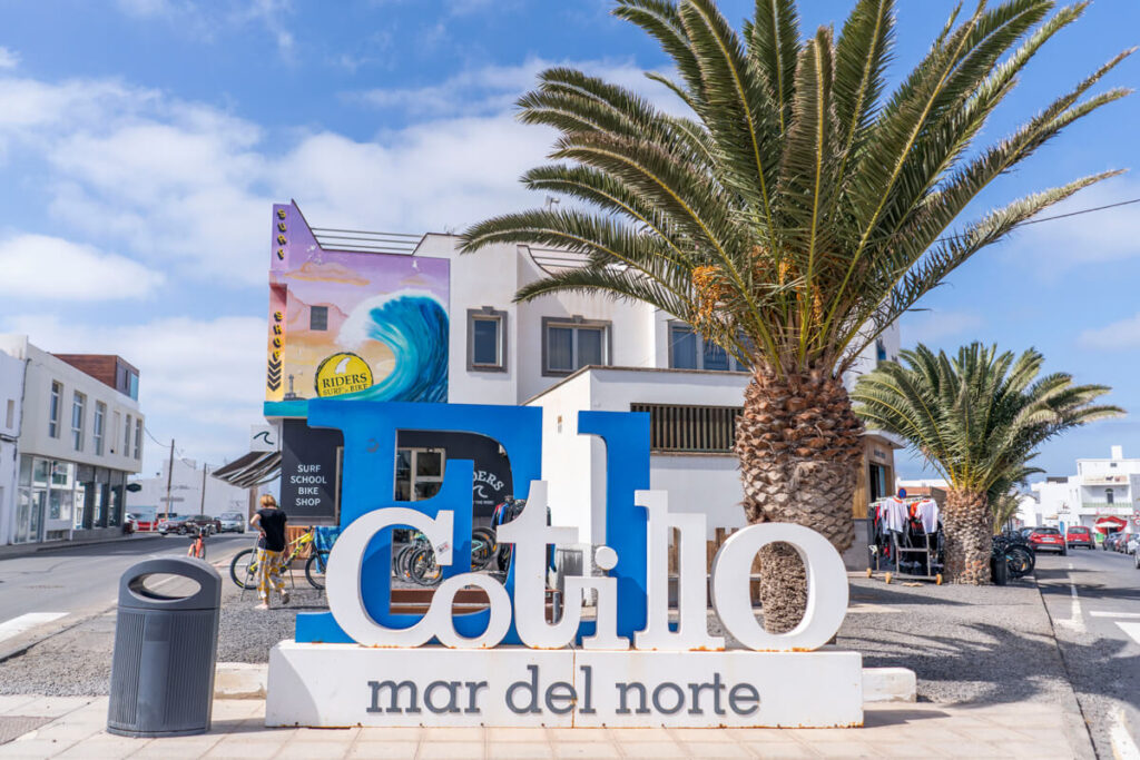 Ель Cotillo