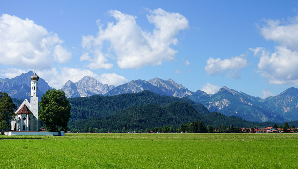 Fuessen-Hohenschwangau-alpen-panorama