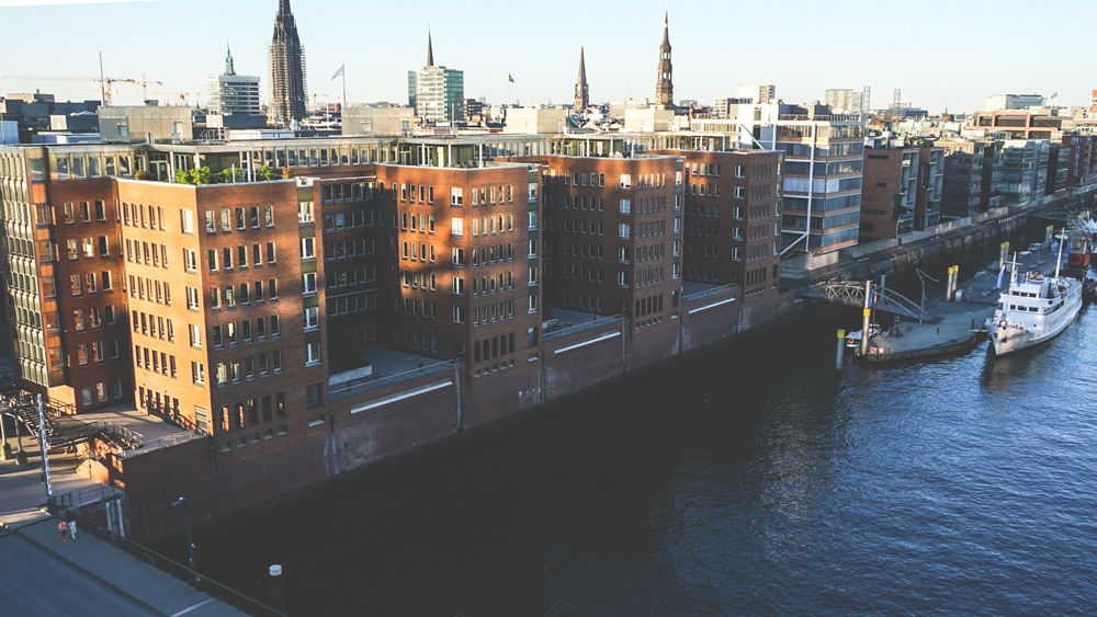Hamburg-Aussicht-Elbphilharmonie-Speicherstadt-