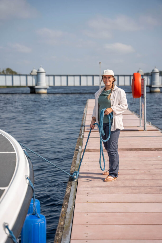 Securing the houseboat at the harbor