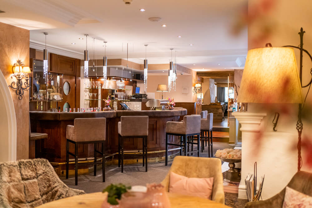 Hotel-Chesa-Monte-Lobby