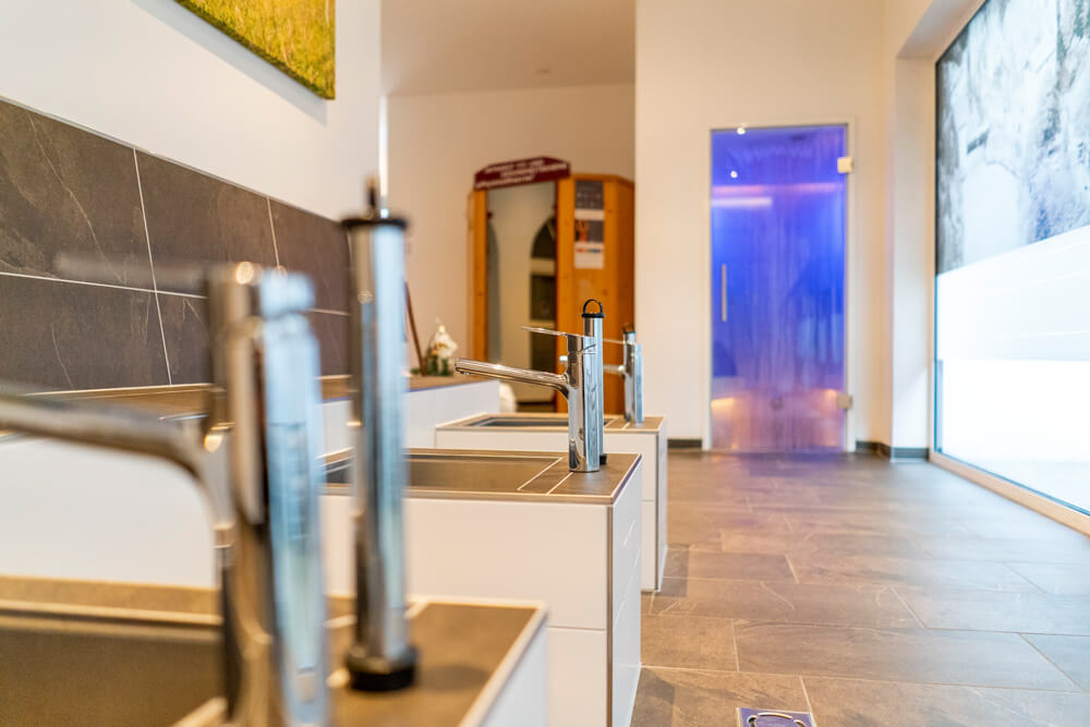 Hotel-Post-Nauders-Kneipbecken