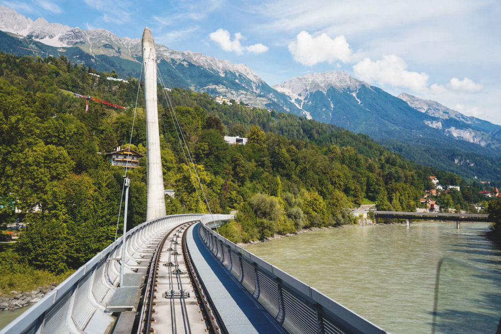 Innsbruck-Highlights-Hungerburgbahn-Inn-Fahrt