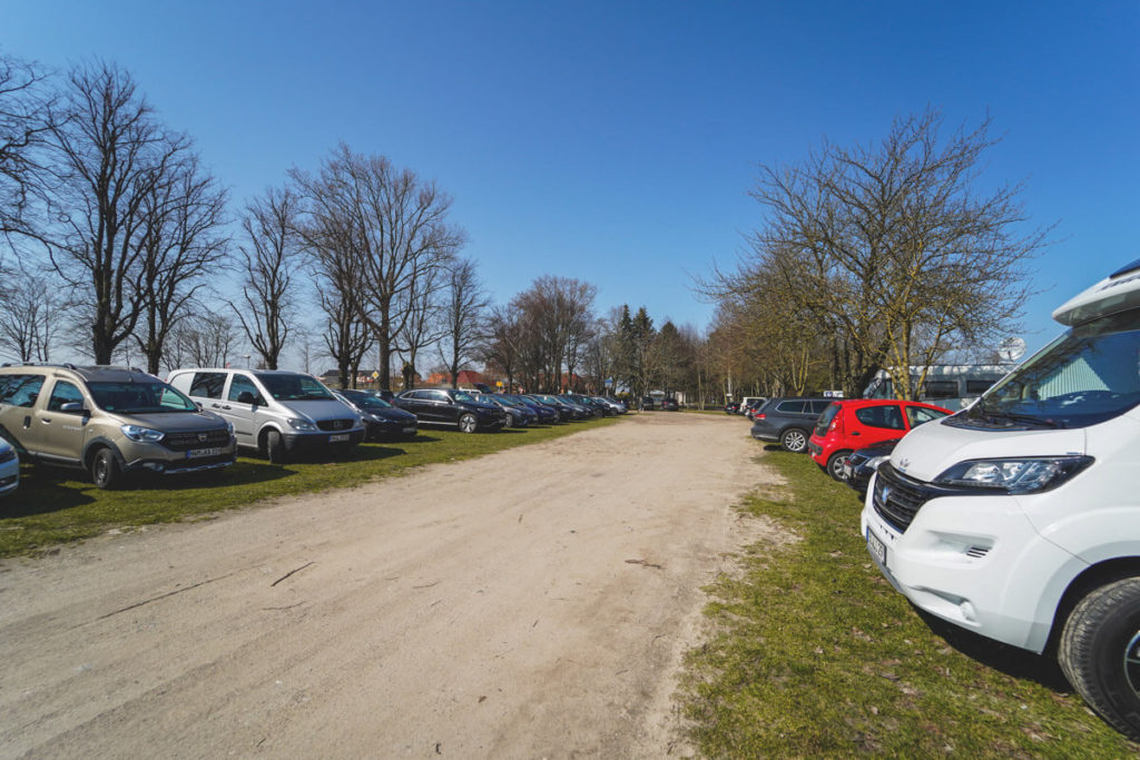Insel-Poel-parken-Auto-PKW