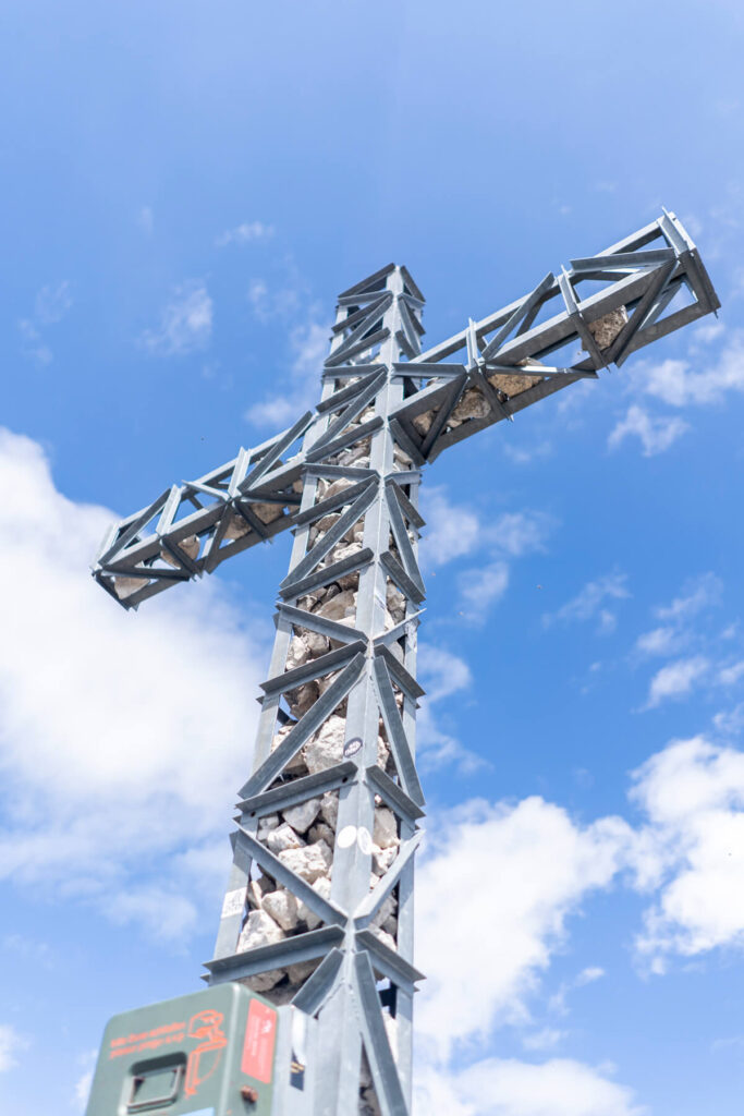 Karhorn Klettersteig Gipfelkreuz