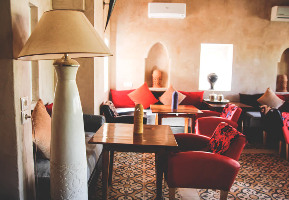 Kasbah-Azul-Agdz-Marokko-Rundreise-Lounge-Essen