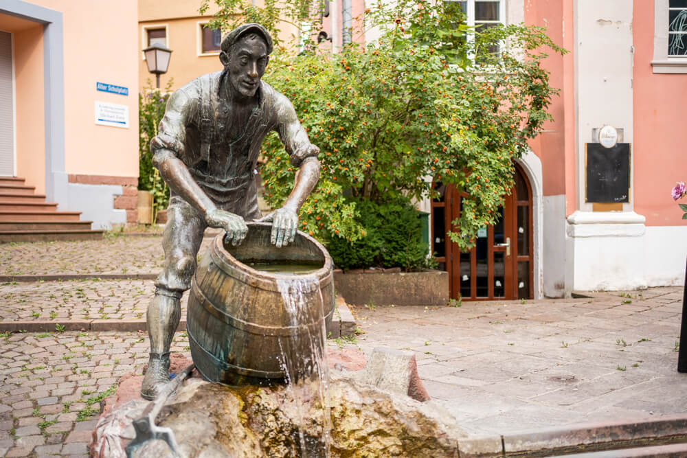 Kiwwelschisser-Brunnen-Mosbach