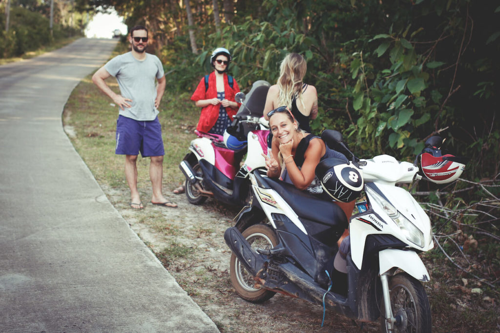 Koh-Lanta-Rollerfahren-Roller-mieten