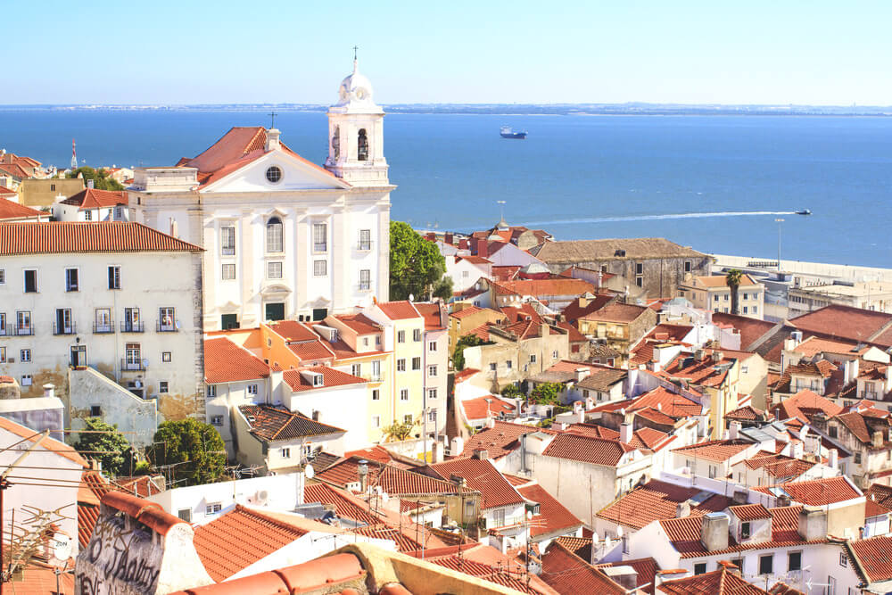 Lissabon-Sehenswuerdigkeiten-Miradouro-de-Santa-Luzia
