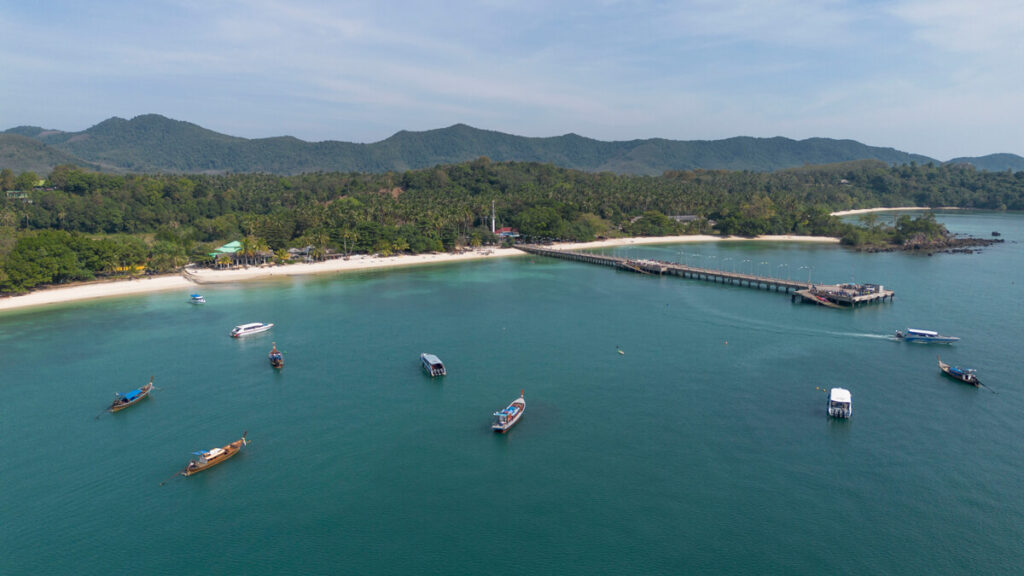 Lo Chak Beach