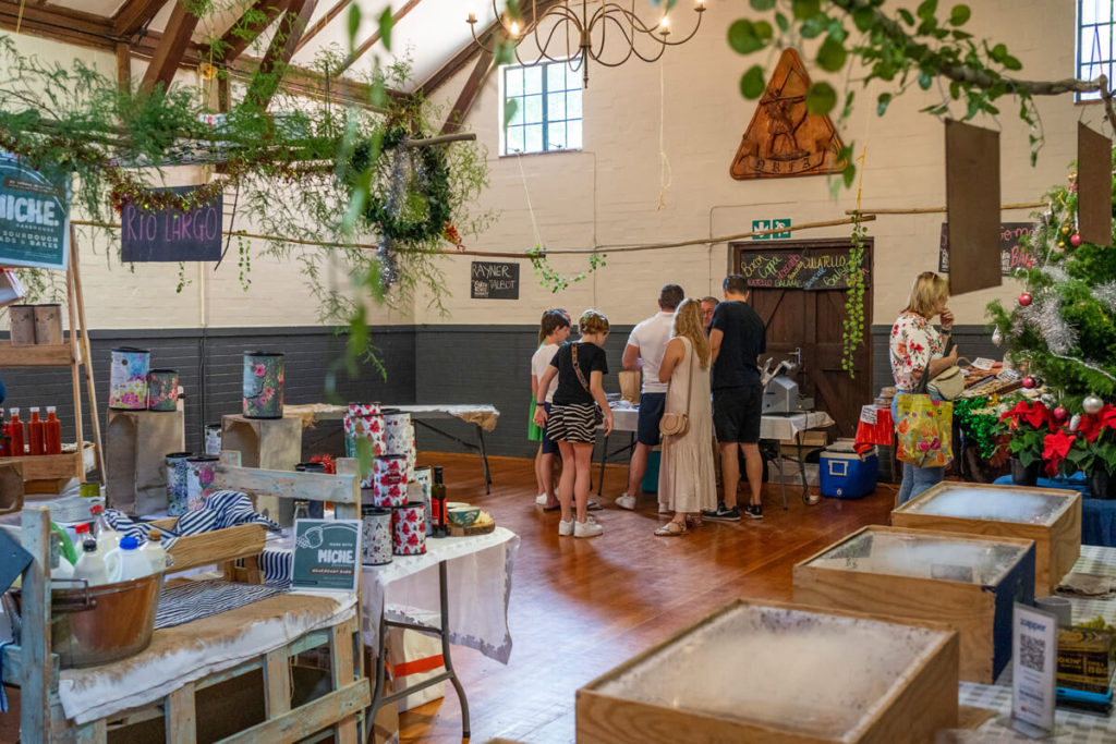Midlands Meander Earth Route Market Nottingham Road