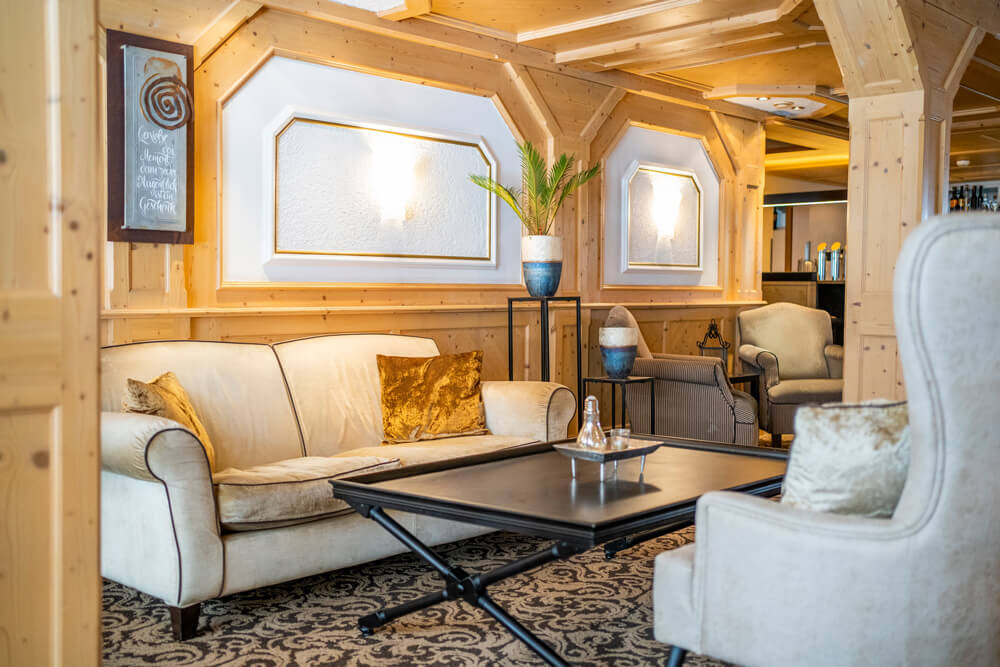 Montafon-Vorarlberg-Hotel-Verwall-Bar-Restaurant